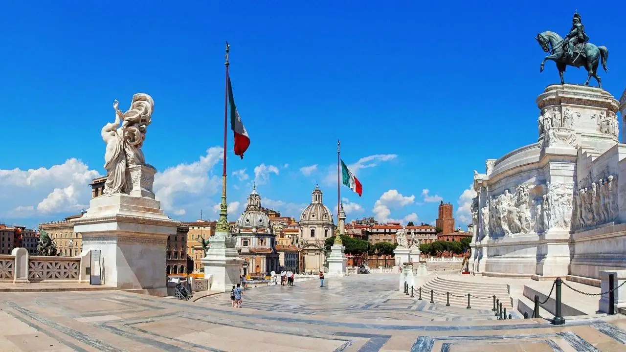 Rome, Italy Travel Guide - Must-See Attractions and Tips